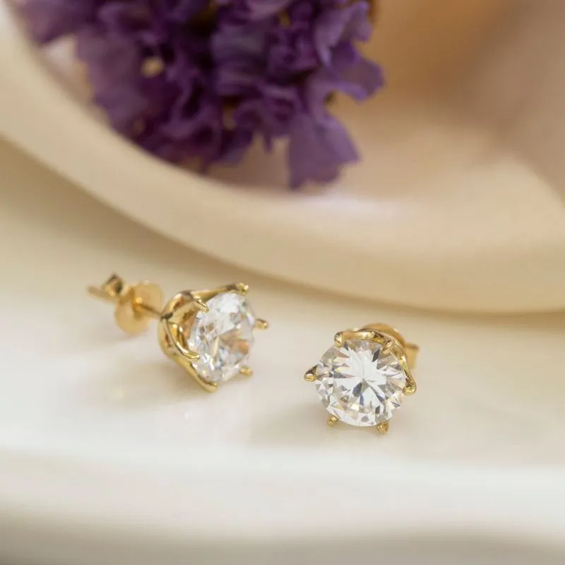14 Carat Gold Earrings In a 7mm White Zircon Inlay