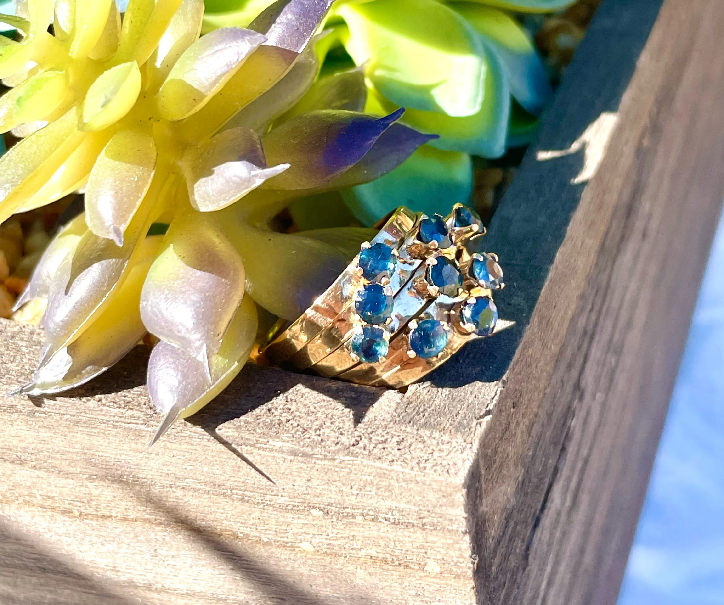 14K Yellow Gold Antique 9 Sapphire Stone Harem 5 Band Stacking Ring 4.7g Size 7