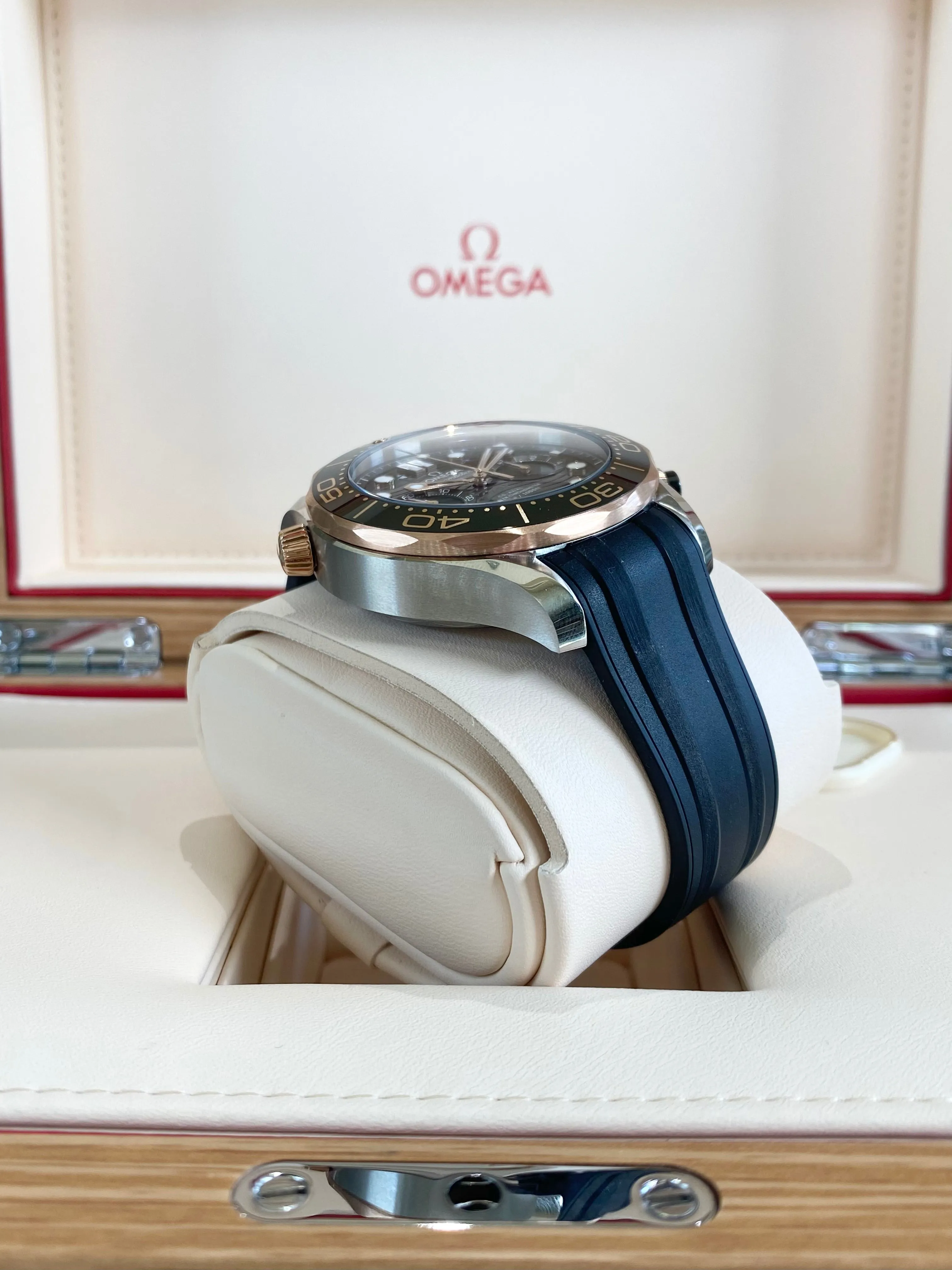 2023 Omega Seamaster Diver 300M