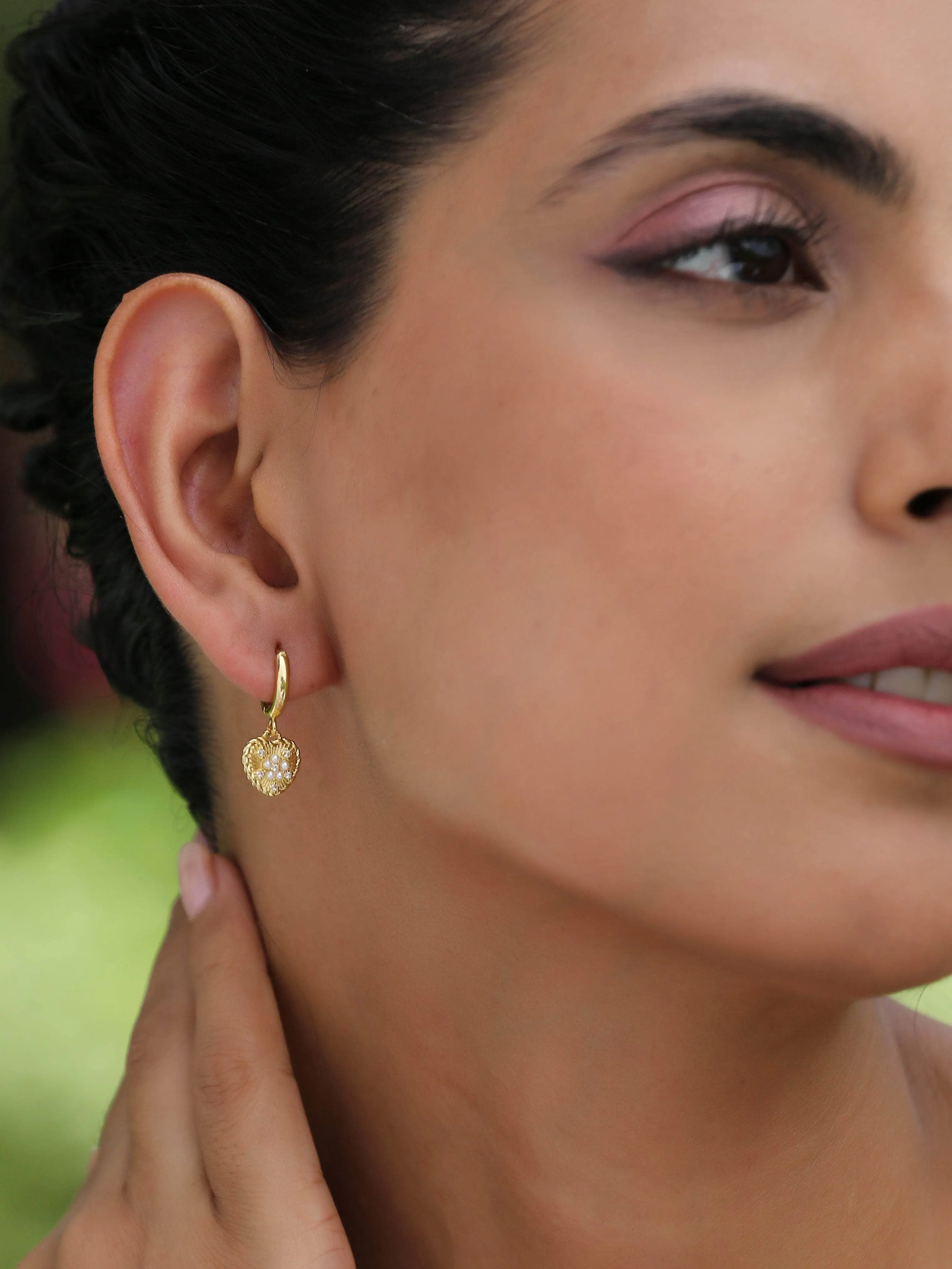 Adorable Pearl Heart Drop Earrings