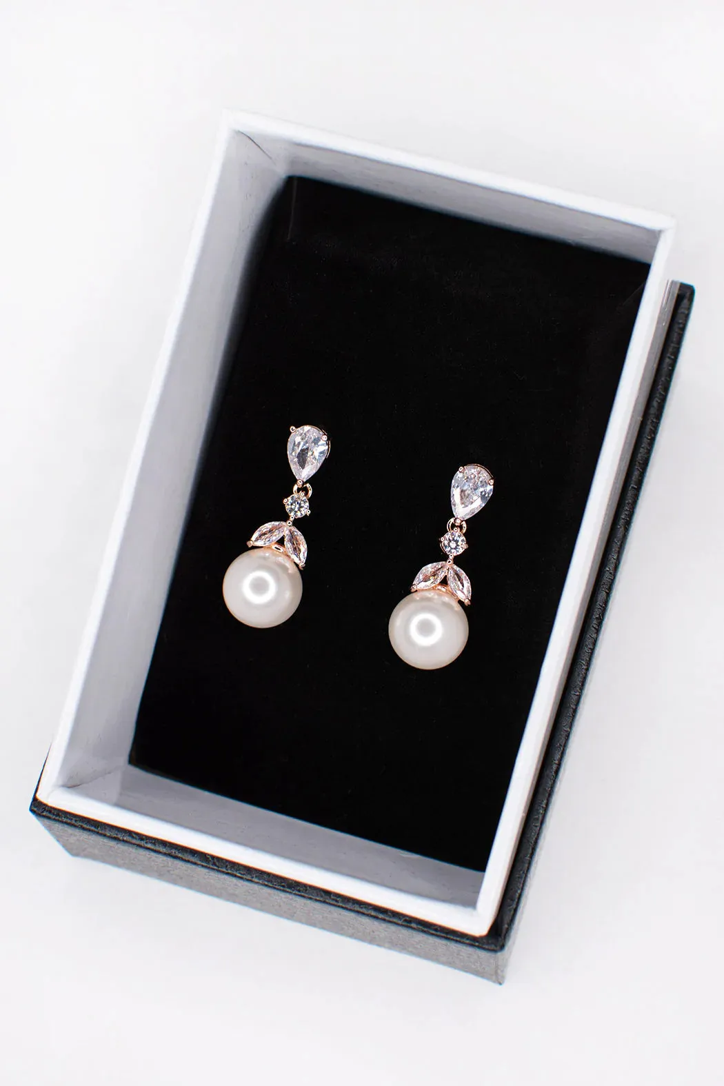Betty Earring
