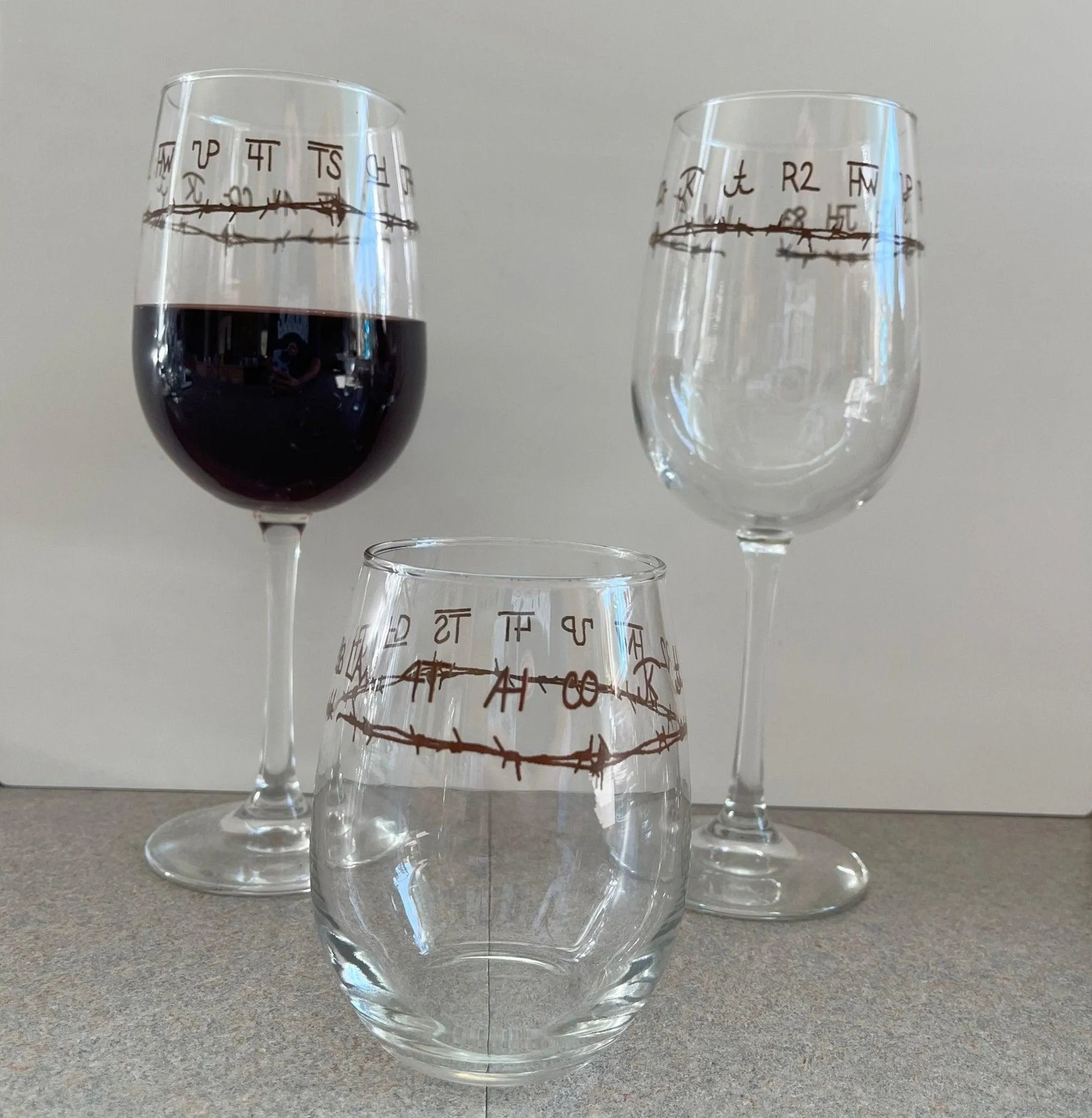Blue Mountain Brands Wine Glasses