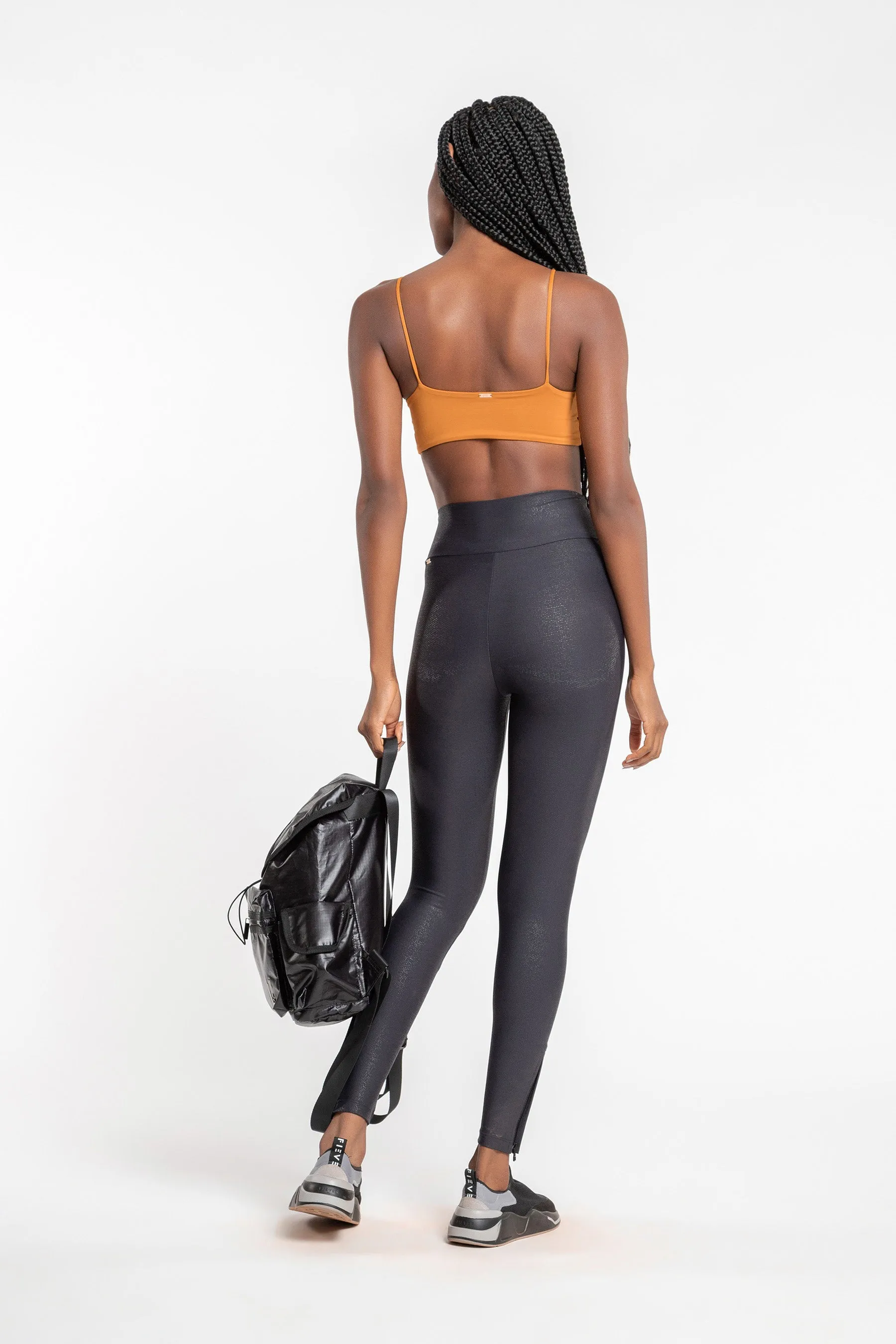 Cool Effect Zip Tight