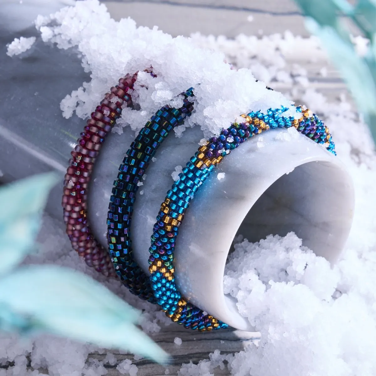 Cranberry Wreath | Himalayan Glass Bead Bracelet