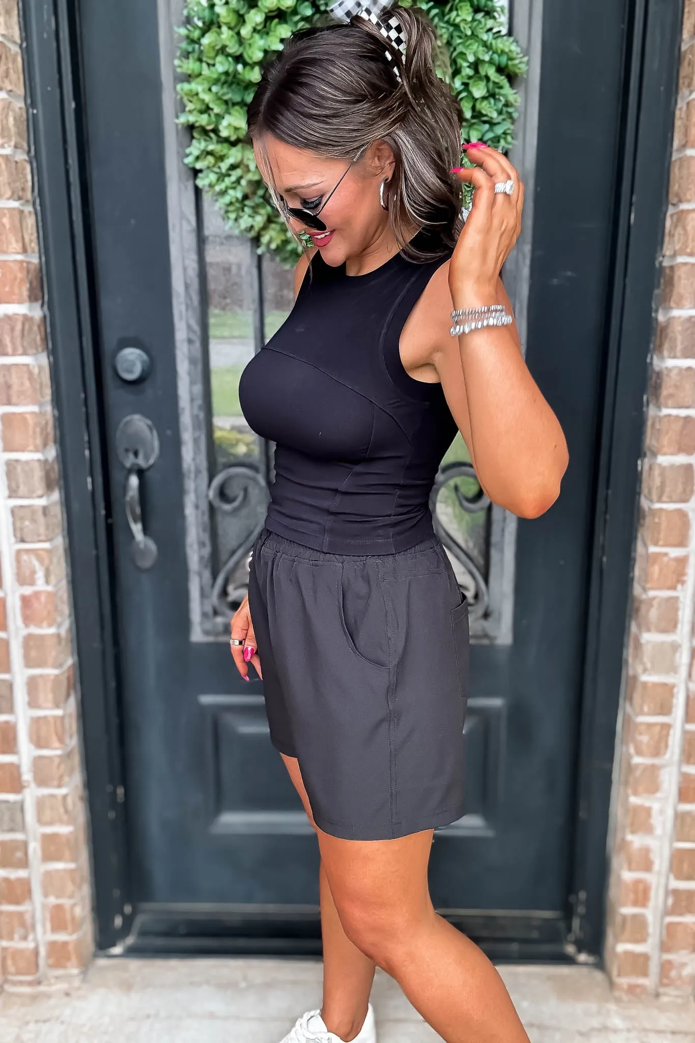 Dynamic Fashion Black Seamed Muscle Crop Tank