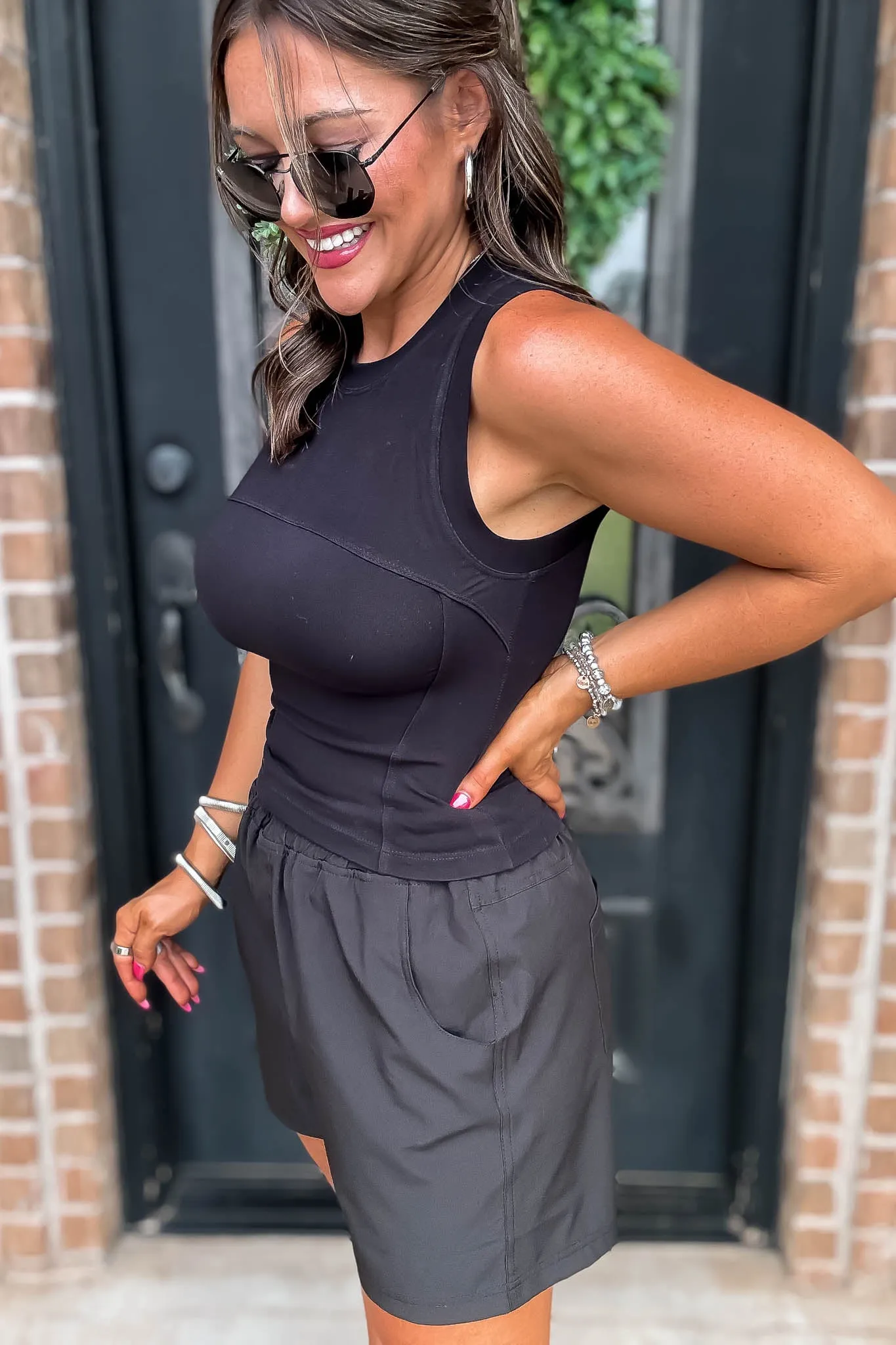 Dynamic Fashion Black Seamed Muscle Crop Tank