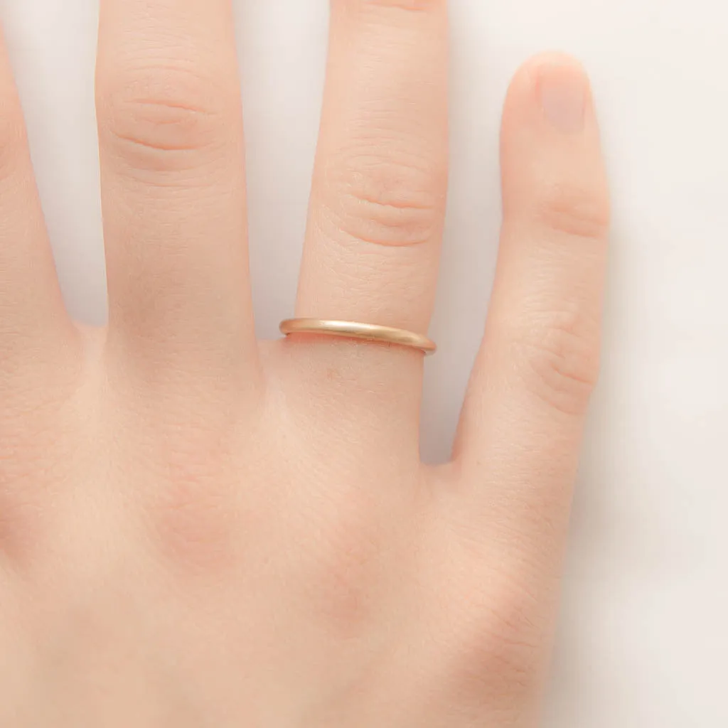 <!--RG702-->perfectly round band