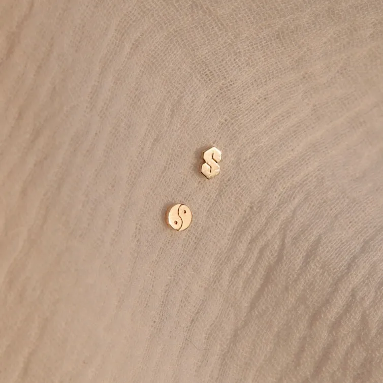Super Cool "S" Stud Earring - Solid 14kt